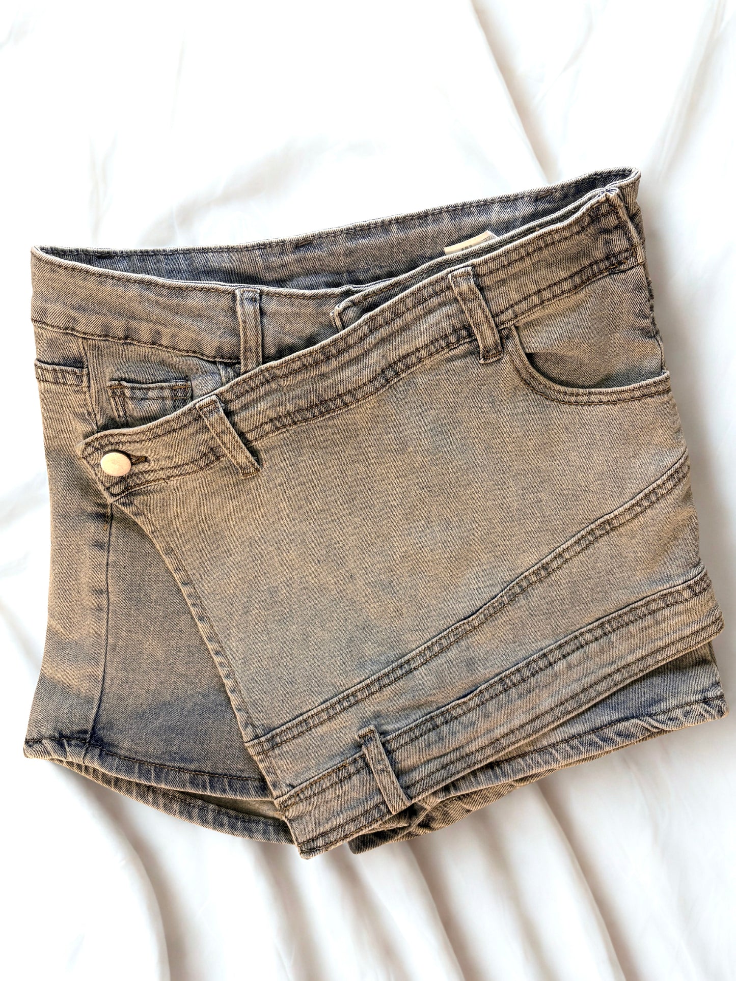 Distressed Denim Mini Skirt (Size: M)